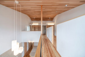 廿日市で最上級の快適性　廿日市パッシブハウス　明るい吹き抜け