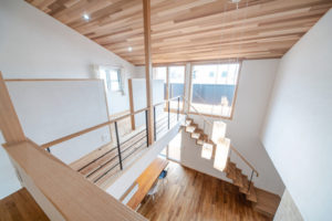 廿日市で最上級の快適性　廿日市パッシブハウス　つながりのある明るい２階