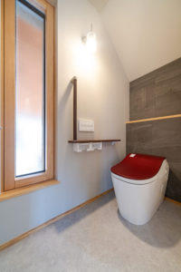 広島で最上級の快適性　こころパッシブハウス　おしゃれなトイレ