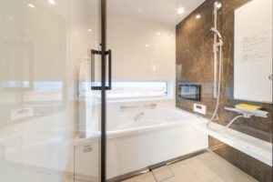 広島で最上級の快適性　こころパッシブハウス　見晴らしの良いお風呂